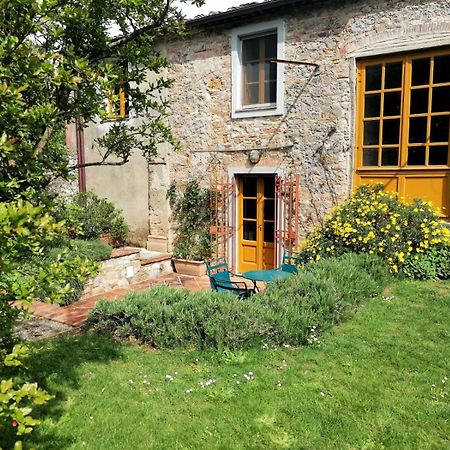 Residenza Le Api Villa Lucca Esterno foto